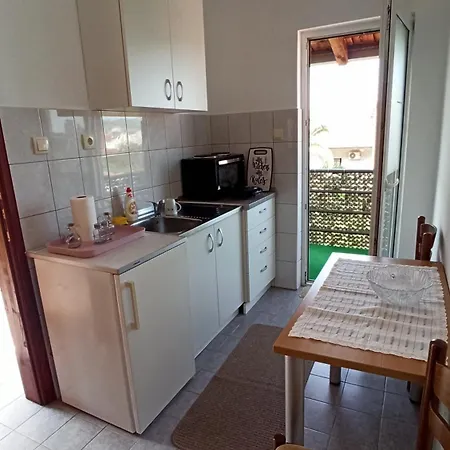Апартаменти Urban Retreat Dalmatinska *